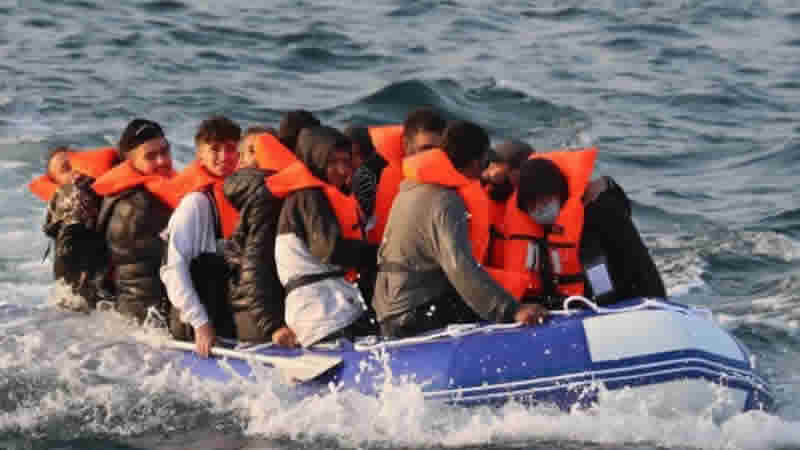 İngiltere’de Göçmen Barınma Maliyeti Günde 4 Milyon Sterline Ulaştı