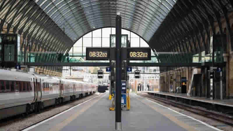 Sheffield ile Londra arasındaki tren seferleri daha hızlı olacak