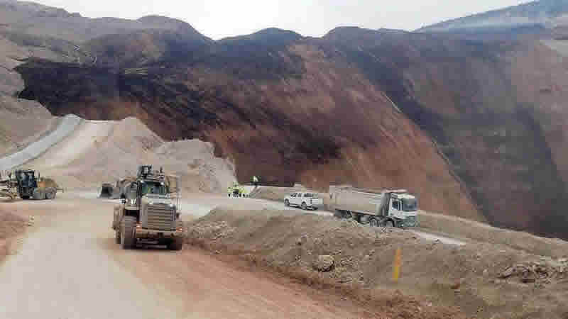 Erzincan’da madende toprak kayması: 9 işçi göçük altında