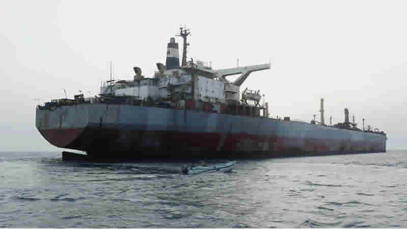  Husiler, İngiltere’ye ait gemiyi hedef aldı