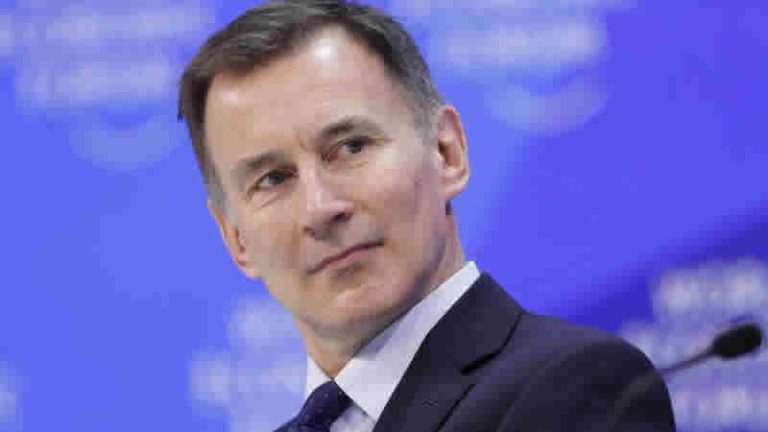 İngiltere hükümeti emeklilik fonları için yeni seçenekleri inceliyor