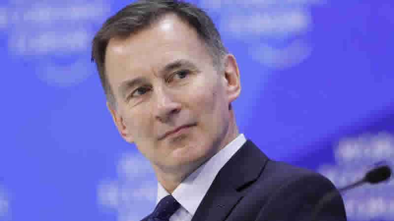 İngiltere hükümeti emeklilik fonları için yeni seçenekleri inceliyor