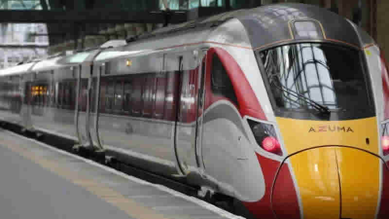 Londra King’s Cross’taki sinyalizasyon çalışmaları nedeniyle seyahatlerde aksamalar yaşanıyor