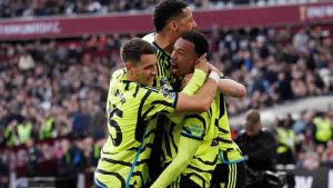 Londra derbisinde Arsenal West Ham United’ı farklı yendi