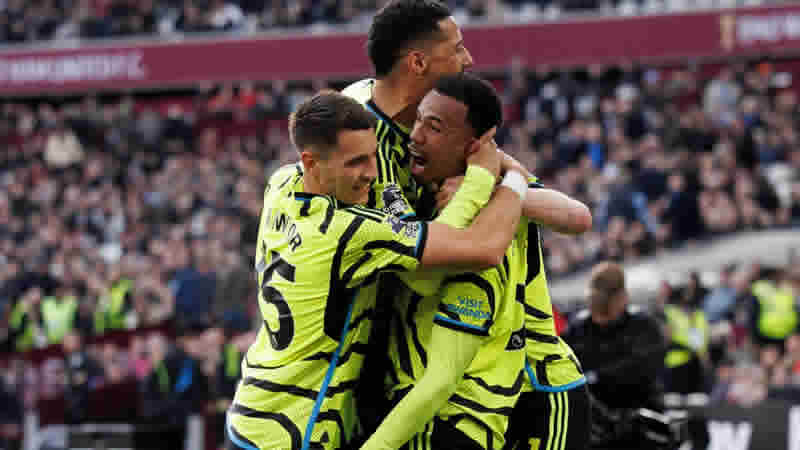 Londra derbisinde Arsenal West Ham United’ı farklı yendi