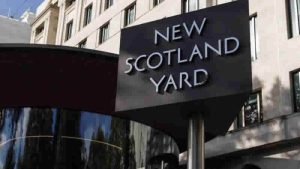 Londra’da bir kadına şiddet içeren taciz mesajları gönderen polis memuru görevden alındı