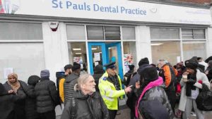 Randevu sıkıntısı yaşanan bölgelerde çalışacak diş hekimlerine 20 bin sterlin promosyon