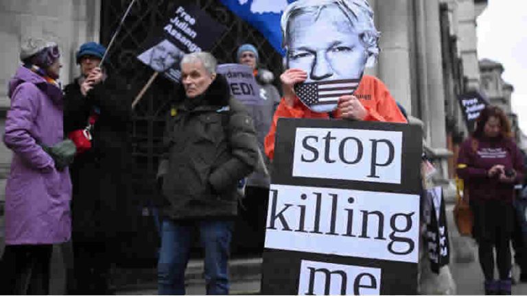 WikiLeaks kurucusu Assange’ın İngiltere’den ABD’ye iadesine ilişkin davada karar çıkmadı