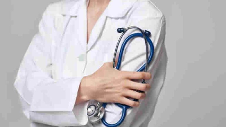 İngiltere’de Haksız Yere İşten Çıkarılan Doktora 85 Bin Sterlin Tazminat