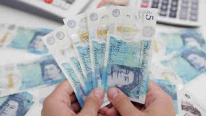 İngiltere’de Ücret Artışları Yeniden Hız Kazandı