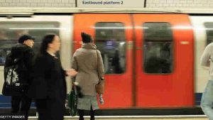 Londra otobüs ve metro ücretleri 2025 yılına kadar dondurulacak