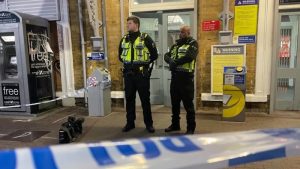 Beckenham’da bir trende yaşanan bıçaklı saldırı yolcuların yüreğini ağzına getirdi