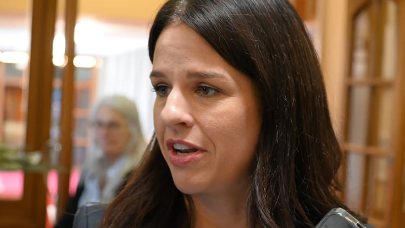 Yeni Zelanda Göç Politikasında Sıkılaştırmaya Gidiyor