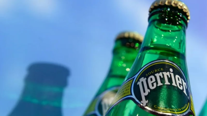 Perrier’e ait 2 milyon şişe maden suyu “dışkı kirliliği şüphesi” nedeniyle imha edildi