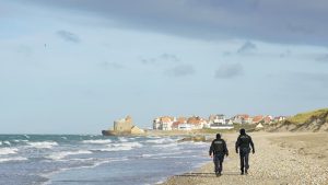 Manş Denizi’ni geçmeye çalışan biri çocuk 5 sığınmacı hayatını kaybetti