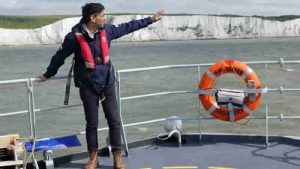 İngiltere, Yasa Dışı Göçmenleri Ermenistan’a Göndermeyi Planlıyor