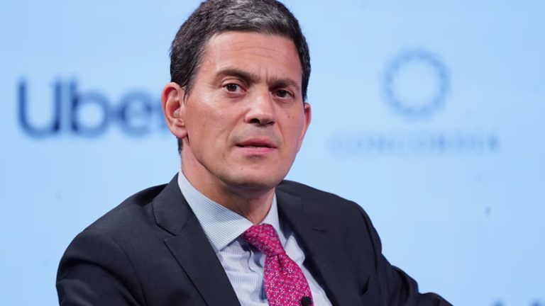 David Miliband: “Brexit İngiltere’yi daha düşük statülü bir ülke haline getirdi”