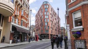 İngiltere’de en pahalı evlerin bulunduğu caddeler açıklandı