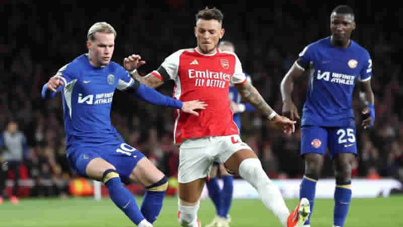Londra Derbisi: Arsenal, Chelsea'yi farklı mağlup etti