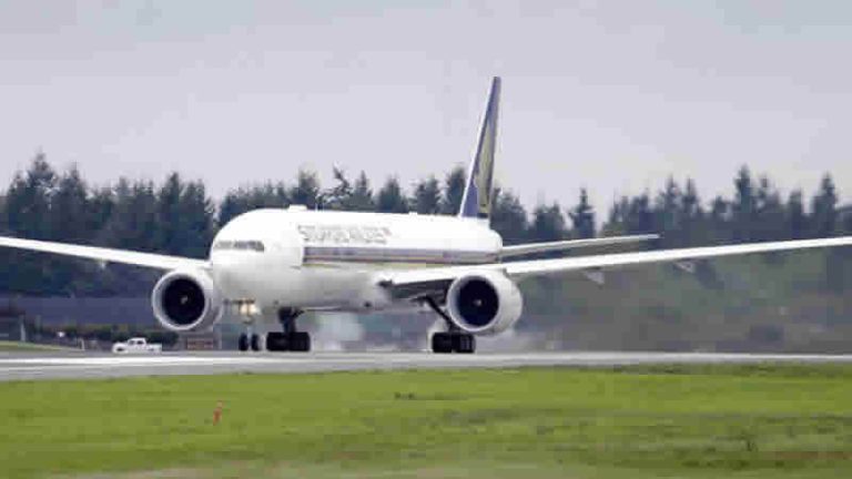 Londra-Singapur uçuşunda korkutan türbülans: 1 ölü, 30 yaralı