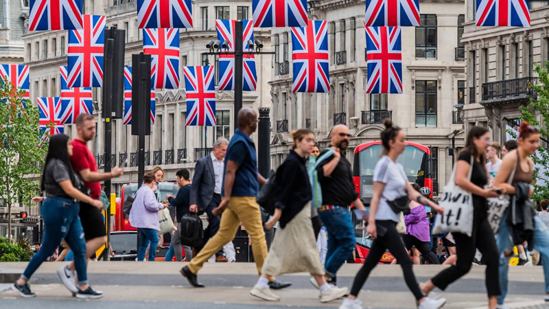 İngiltere ekonomisi rekor büyüme kaydetti