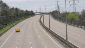 İngiltere’de sürücülere uyarı: M25 otoyolunun bir bölümü hafta sonu kapalı kalacak