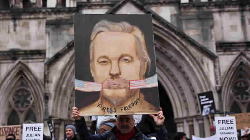 Londra’daki Yüksek Mahkeme, Julian Assange’a ABD’ye karşı temyiz izni verdi!