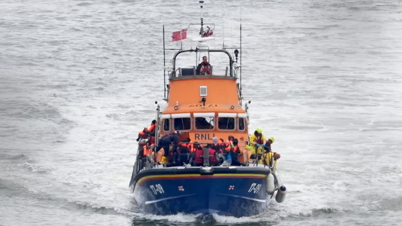 İngiltere’deki Refakatsiz Çocuk Sığınmacıların Sayısı Üç Kat Arttı