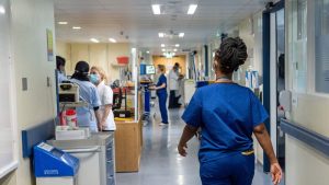 İngiltere’de Binlerce Kişinin Kan Testi Verileri Hacklendi