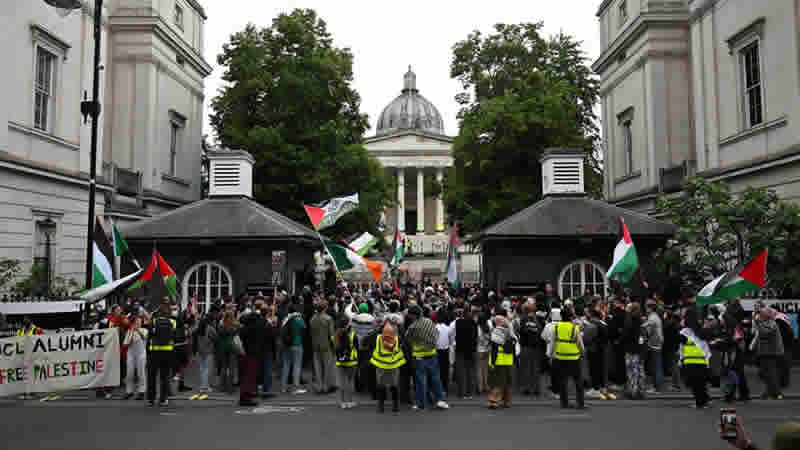 Londra Üniversitesi Öğrencilerinden Filistin’e Destek Gösterisi