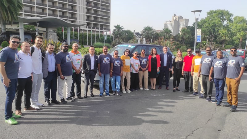 65 günde Hindistan-Londra Turu