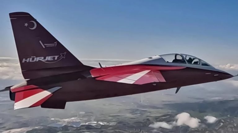 HÜRJET İngiltere’de Gösteri Uçuşu Yapacak