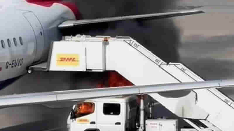 Heathrow Havalimanı’nda Mobil Merdiven Yangını