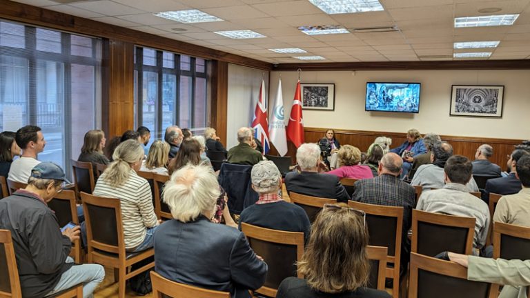 Londra Yunus Emre Enstitüsü’nde ”12 Kafede Avrupa Tarihi” Etkinliği