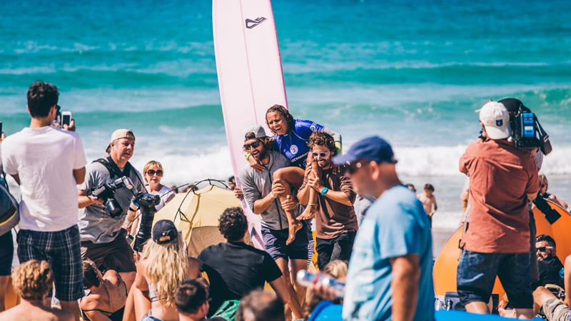 İngiltere’nin En İyi 10 Sahil Festivali ve Plaj Partileri