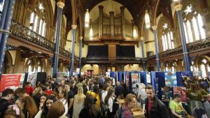 İngiltere’deki Üniversitelerde Uluslararası Öğrenci Sayısında Düşüş