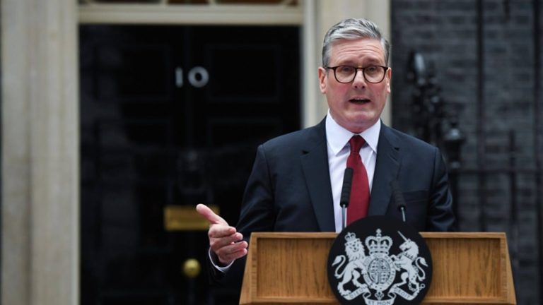 İngiltere’nin Yeni Başbakanı Keir Starmer Kabinesini Açıkladı