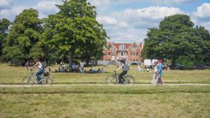 İngiltere’de Artan Sıcaklıklar Nedeniyle Sarı Alarm Verildi