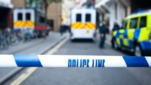 Londra’da Bir Kadının Evinde Ölü Bulunması Sonrası 80 Yaşında Bir Kişi Tutuklandı