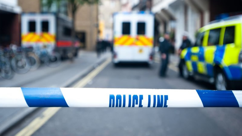 Londra’da Bir Kadının Evinde Ölü Bulunması Sonrası 80 Yaşında Bir Kişi Tutuklandı