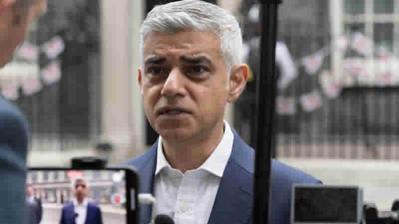 Londra’da Yeni Otobüs Seferi ile İki Bölge Bağlanıyor