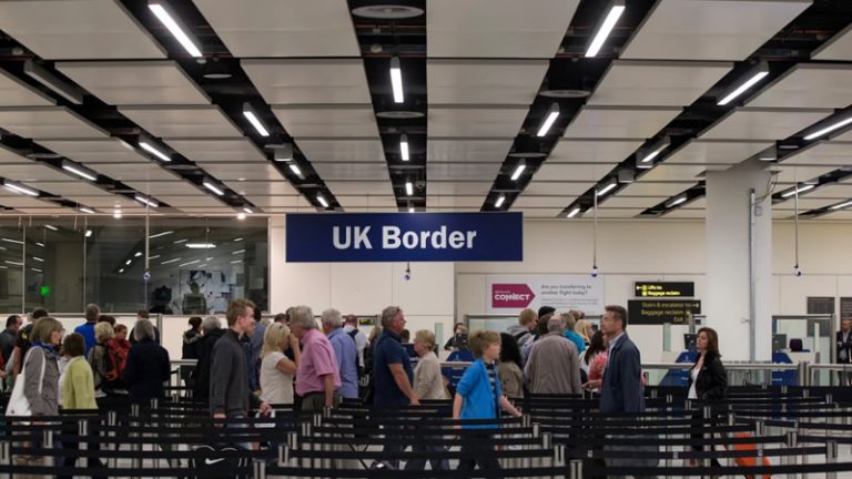 İngiltere’de Dijital Vize Süreci: 4 Milyon Kişi Risk Altında