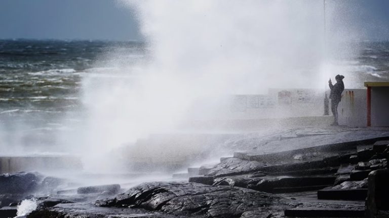 Chandra Fırtınası İngiltere’yi Etkisi Altına Aldı
