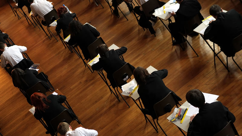 GCSE Sonuçları Bu Yıl İlk Kez Uygulama Üzerinden Açıklanacak