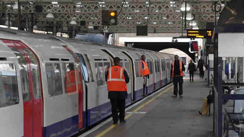 Piccadilly Line Kısmi Olarak Kapatılacak