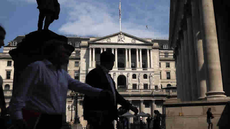 İngiltere Merkez Bankası 2020’den Beri İlk Kez Faiz İndirdi