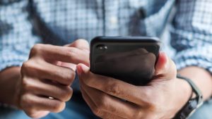 İngiltere, Mesai Saatleri Dışında İşten Kopma Hakkını Yasalaştırmaya Hazırlanıyor