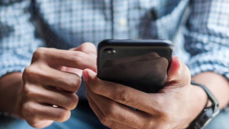 İngiltere, Mesai Saatleri Dışında İşten Kopma Hakkını Yasalaştırmaya Hazırlanıyor