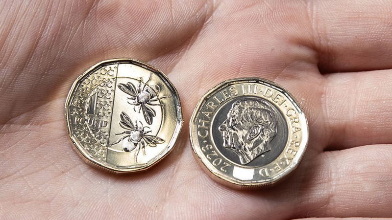 Kral III. Charles’ın Yer Aldığı İlk 1 Sterlinlik Madeni Para Dolaşıma Girdi