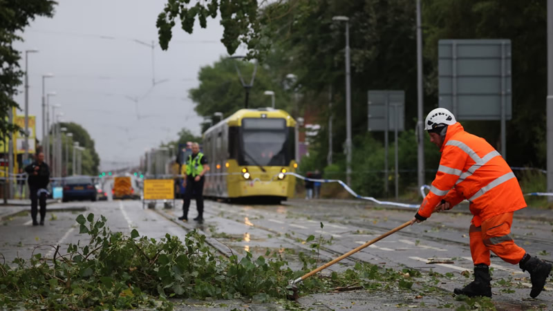  Lilian Fırtınası Bazı Bölgelerde Yaşamı Olumsuz Etkiledi